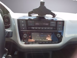 VOLKSWAGEN e-up! 82 CV 18