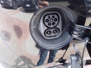 VOLKSWAGEN e-up! 82 CV 23