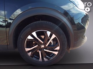 PEUGEOT 2008 PureTech 130 S&S Allure