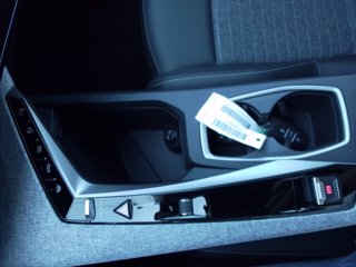 PEUGEOT 3008 Hybrid 145 e-DCS6 Allure