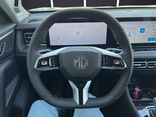 MG NUOVA HS 1.5T DCT LUXURY