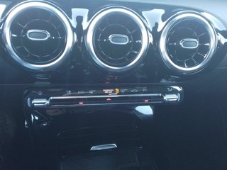 MERCEDES CLA 200 d Automatic AMG Line Premium