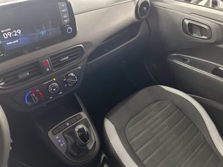 HYUNDAI I10 PE MY25 5P 1.0 AT CONNECTLINE 16