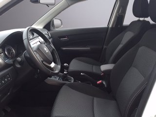 SUZUKI Vitara 1.4 Hybrid Cool