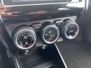 SUZUKI Swift 1.2 Hybrid CVT Top 21