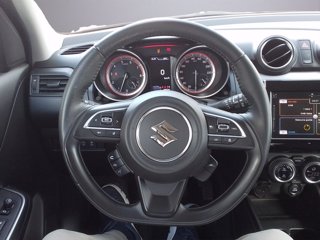 SUZUKI Swift 1.2 Hybrid Top