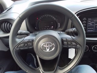 TOYOTA Aygo X 1.0 VVT-i 72 CV 5 porte Active S-CVT 15