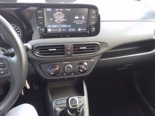 HYUNDAI i10 1.0 MPI Tech 17